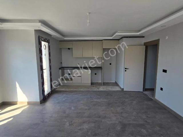 Özgün Emlaktan Sahile Yakın Yeni Sitede 2+1 80 M2 sıfır Daire