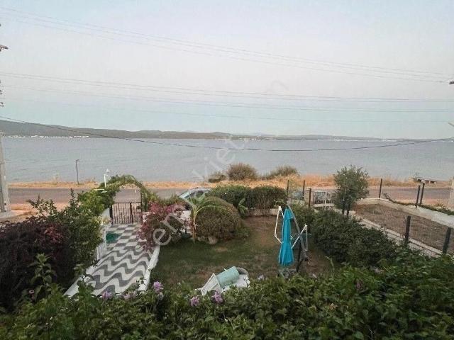 Özgün Gm'den Gülbahçe'de Denize 0 3+1 Yazlık