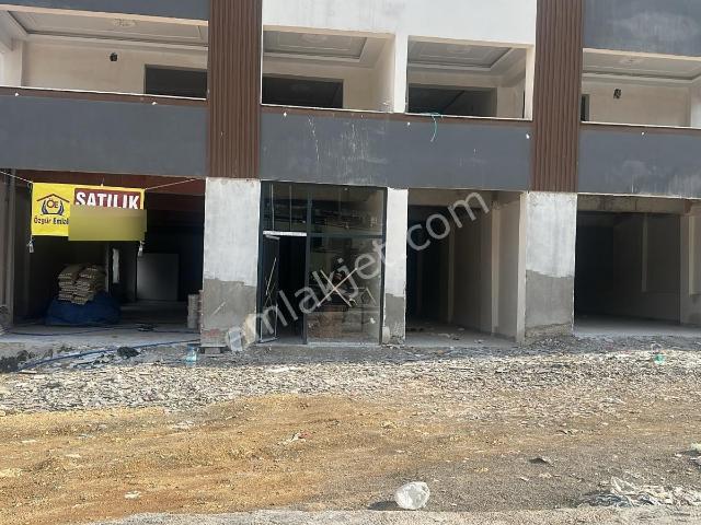 Özgür Emlak | Seyrantepe'de Muhteşem Konumda Cadde Üzeri Dükkan