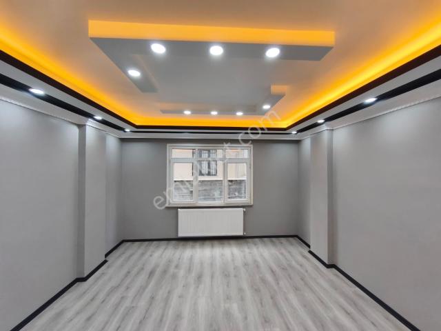 Özgür İnşaat Gayrimenkulden 2+1 120m2 Satılık Daire