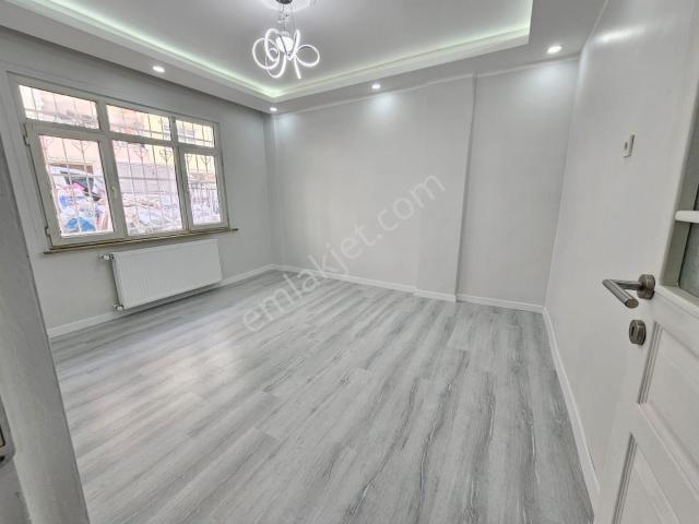 Özgür İnşaat'tan Esentepe Mah'de 2+1 95m2 Yüksek Giriş Kat Fırsat Daire Acil Satılık