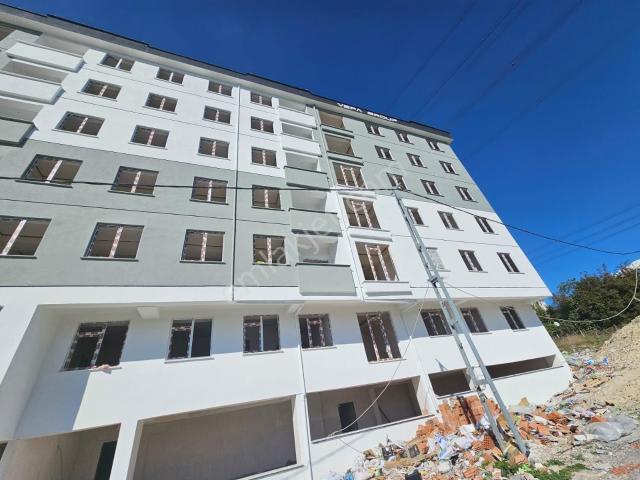 Özgür İnşaattan Hadımköy Mah Krediye Uygun 2+1 110m2 Otoparklı Daire Acil Satılık