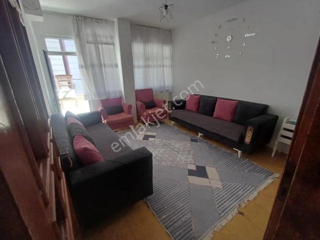 Özgür İnşaat'tan 150 M2 Yunus Emre De Dükkan Üzeri Kiralık Daire