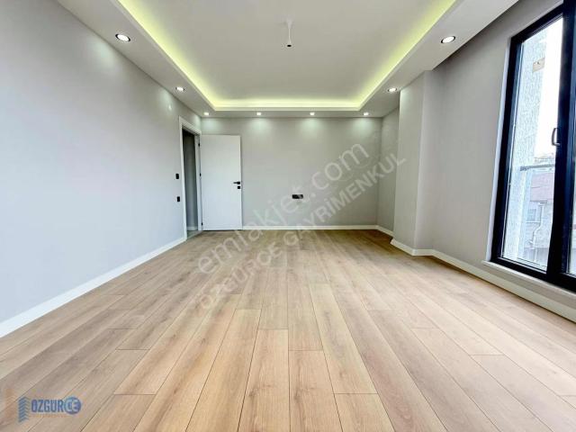 Özgürce Gyd'den Bağlarbaşı Mah.2+1 Satılık Lüks Daire