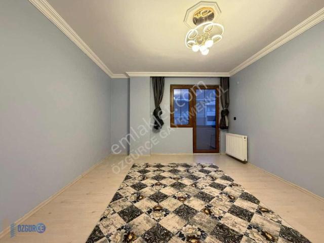 Özgürce Gyd'den Site İçinde İskanlı 2+1 Arakat Daire