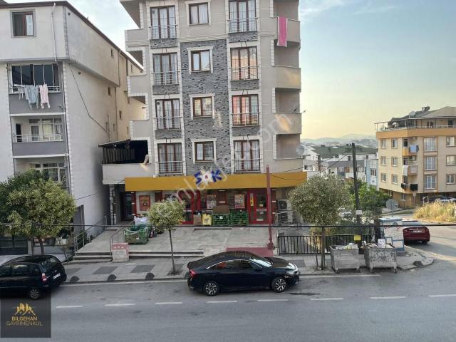 Özgürlük Mahallesinde Cadde Üzeri Kiralık Daire