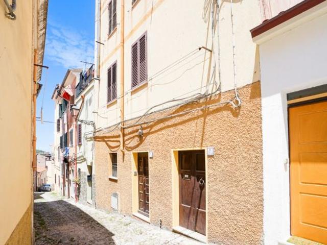 Ozieri, palazzina tra natura e centro citt