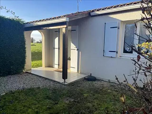 Ozillac 17500 Location maison 2 pièces t2 parking
