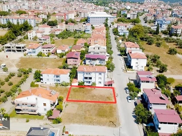 ÖZKAN EMLAK`TAN YENİ MAHALLEDE SATILK 426M2 İMARLI ARSA