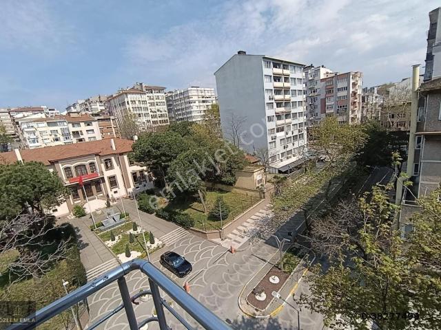 Özlem Den Çarşı Merkezde Kaymakamlık Karşısında 2+1 Kiralık Daire