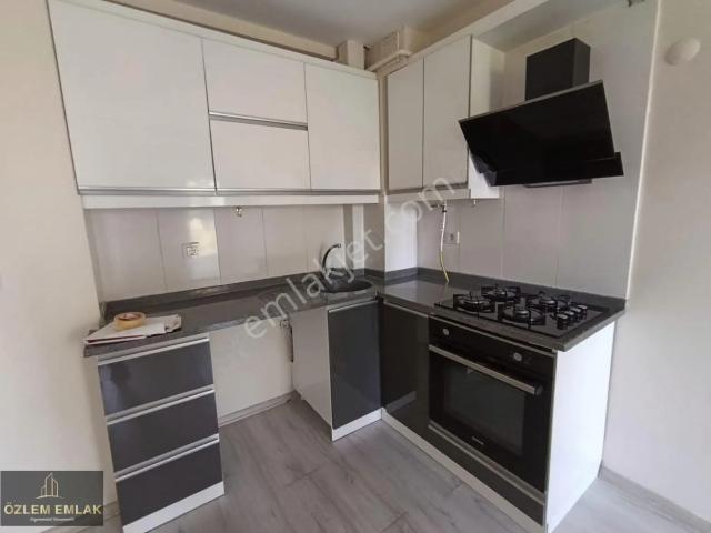 Özlem Den Hacı Yusuf Mahallesinde Konforlu Modern Bakımlı 2+0