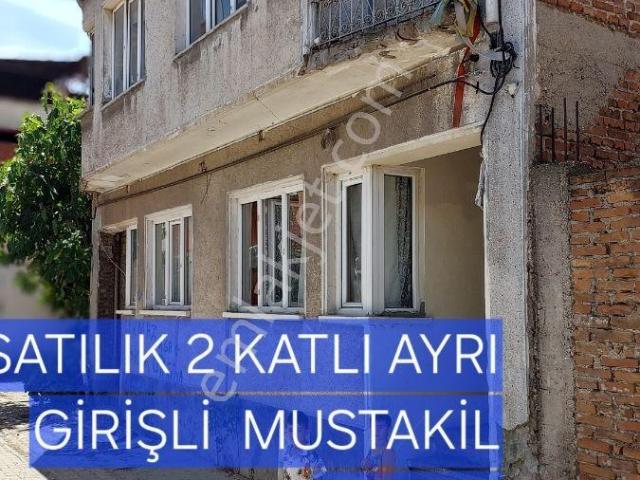 Öztarlacıdan Kısa Süreli Fırsat Müstakil Bina Bahçeli Takaslı