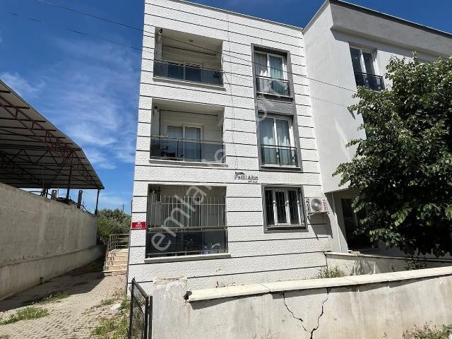 Çözüm Emlak'tan Muradiye Caddeye Yakın 1+1 Eşyalı Kiralık Daire