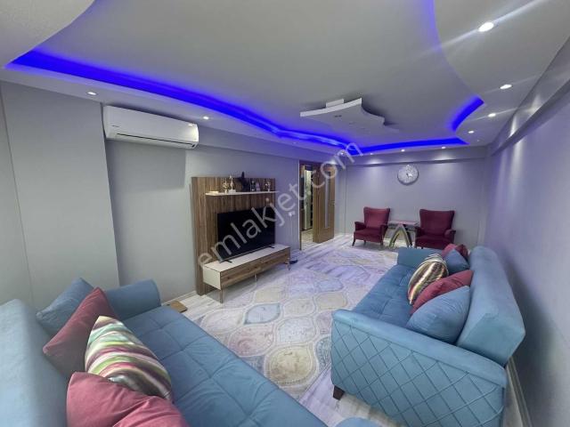 Çözüm Emlak'tan Muradiye'de 23 Nisan Civarı 3+1 Ara Kat Daire