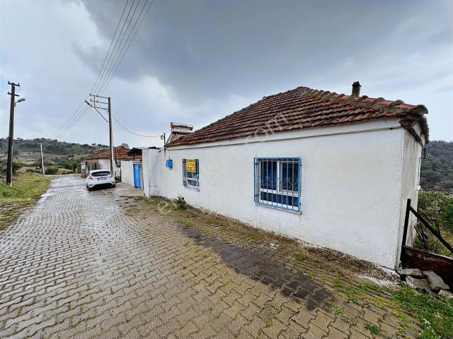 Çözüm Emlak'tan Osmancalı Mah. 5 Dakika Mesafede Satılık Köy Evi