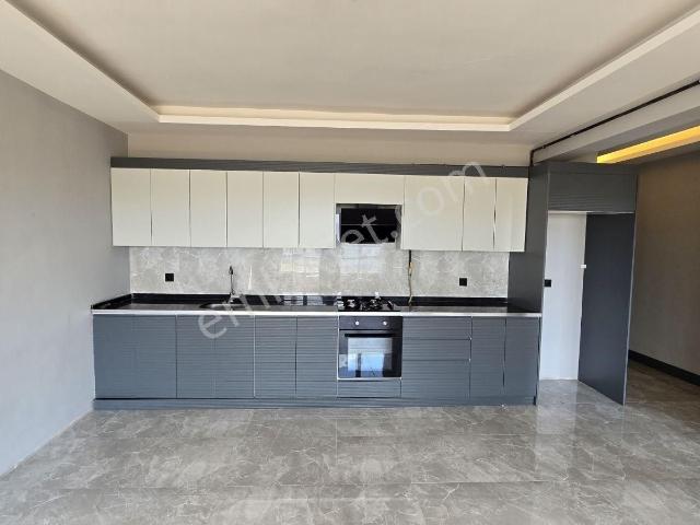 Çözüm'den Mavişehir 3te Kiralık 2+1 Daire.