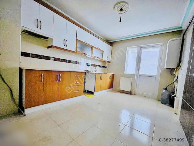 ▀▄▀özyurt Emlak'tan▀▄▀ 3+1 Net 130 M2 Ara Kat Asansörlü Daire