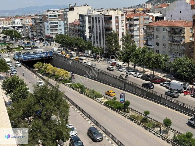 Özyurtlar'dan Yeni Mahalle'de Sürat Yolu Üzeri Asansörlü Kiralık