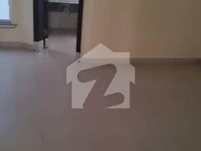 P2 Quaid Villa Street 2 West Open