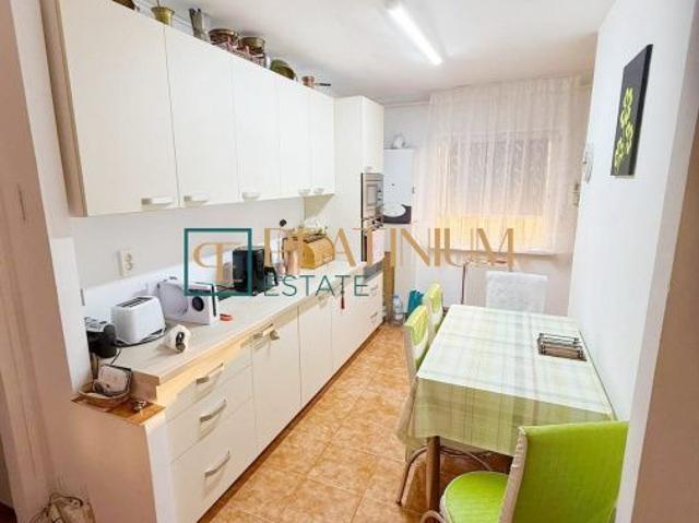 P4581 Apartament cu 2 camere DECOMANDAT, zona Mircea Cel Batran