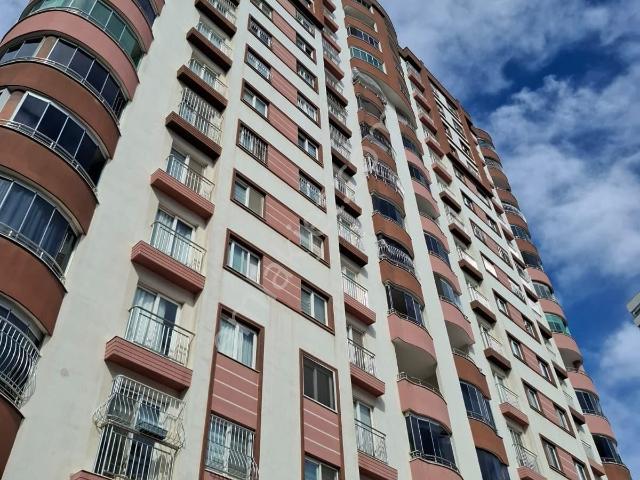Pınar Mahallesinde Modern Sitede 2+1 Cam Balkonlu Daire