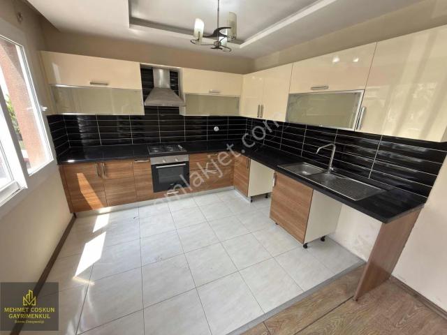 Pınarda Site İçerisinde İskanlı Satılık 2+1 Daire