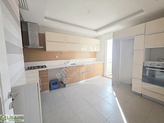 Pınarda 3+1 Kapalı Mutfak Hatasız İskanlı Çift Banyolu Ultra Lüx