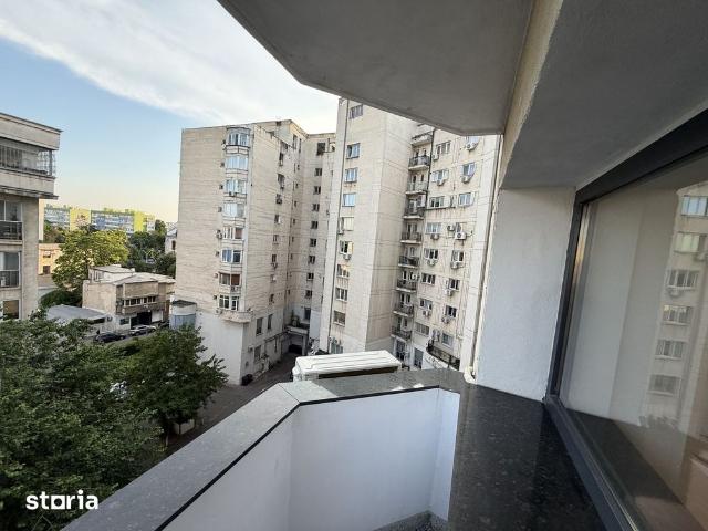 p ța Unirii, 3 camere, 90mp, lux, 850 euro