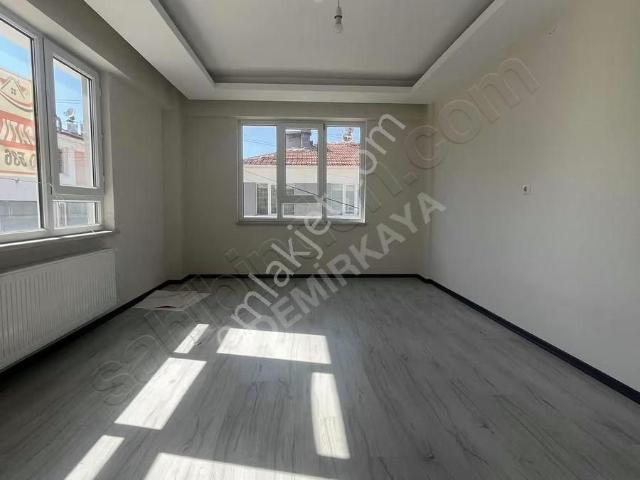 P erenköy Mahallesi Satılık 2+1 Özel Garajlı Fırsat Daire