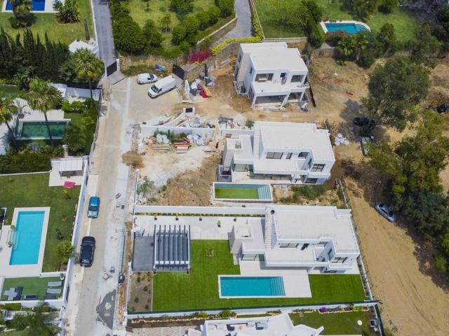 p> Para recibir más información, solo para clientes/compra. 418m² Estepona