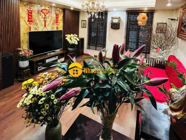 Đẹp phố hoàng hoa thám 33m2, 5 tầng, mặt tiền 4.8m gần hồ tây giá chào 10 tỷ