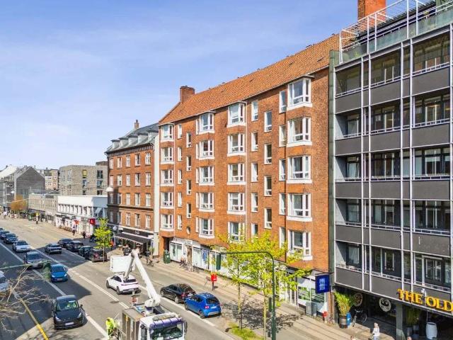 P plads 8 på Smallegade – rolig gårdplacering
