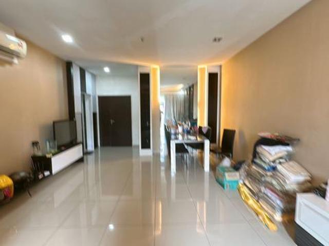 P Residen Apartment Permas Jaya Low Floor Can Full Loan Freehold