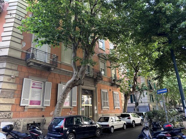 p.tta aniello falcone trilocale con posto auto