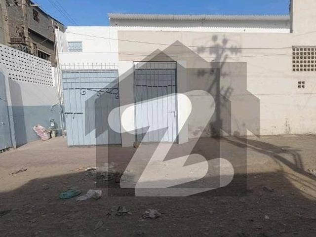 P & T Housing Society 400 Square Yards Factory For Sale
