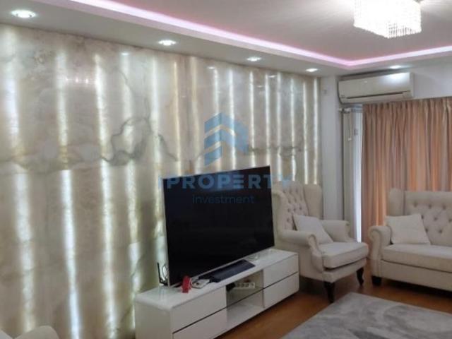 P ta Unirii | 4 Camere | Renovat | Prox. Metrou | X2 Bai | X2 Balcon |