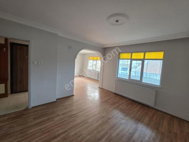 Paşaalanı Mahallesinde 3+1 Geniş 125 M2 Satılık Daire