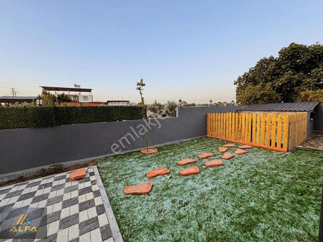 Paşaköy Mahallesi Satılık 412 M2 Arsa İçine Kurulu 4+1 Villa