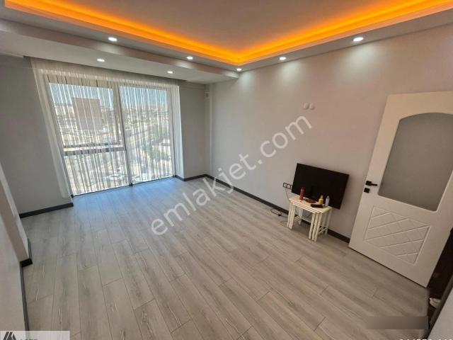 Paşakent Mah. 1+1 Ayrı Mutfaklı Balkonlu Kiralık Daire