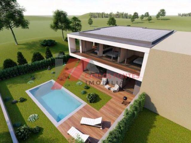 Paços de Ferreira Porto 4595 348 81825075