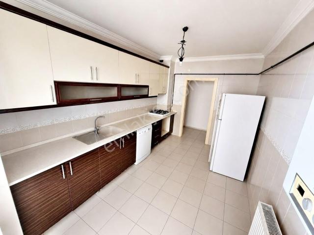 Pamuklarda Çift Blok Sitede Merkezii Konumdaa Acill 3+1 Satılıkk