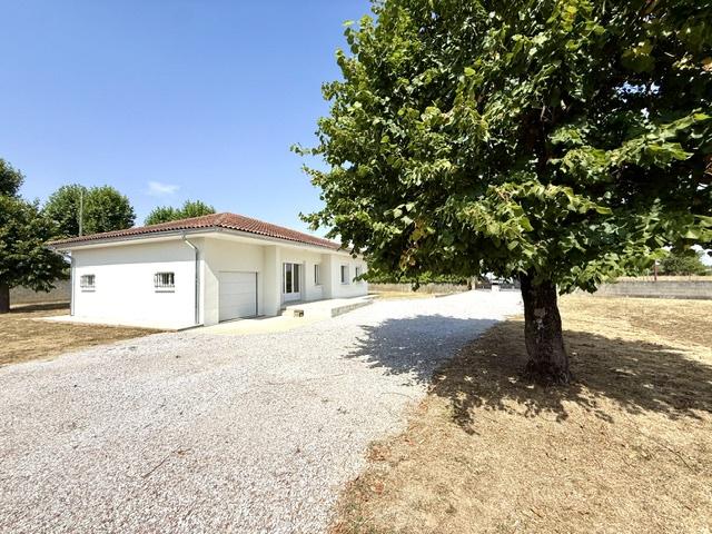 PAMIERS: MAISON DE TYPE 4 A VENDRE ENTIEREMENT RENOVEE SUR UNE PARCELLE DE 2702 M2