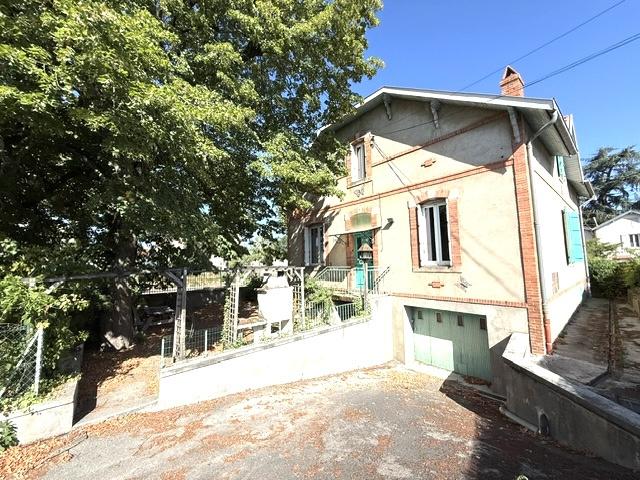 PAMIERS: MAISON DE TYPE 6 A VENDRE DE 195 M2 AVEC GARAGE SUR UNE PARCELLE DE 860 M2