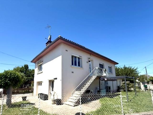 PAMIERS: MAISON FAMILIALE A VENDRE DE TYPE 5 DE 120 M2 AVEC GARAGE SUR UNE PARCELLE DE 336 M2