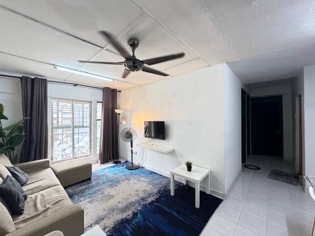 Pantai Indah Apartment Pantai Dalam
