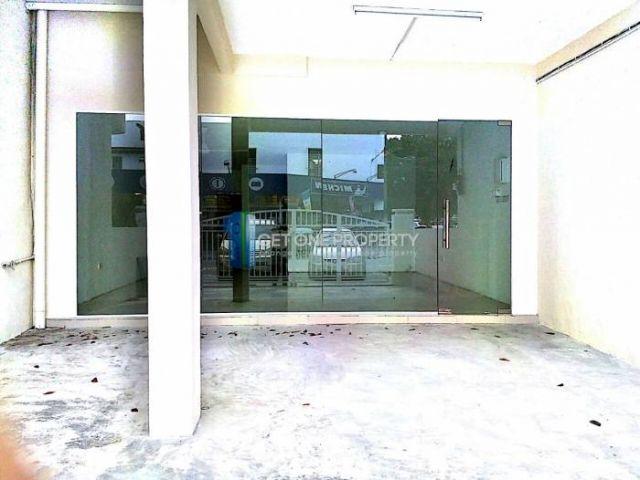 Newly renovated, very near to Public Bank, suitable for office usage. Pantai Jerjak,Sungai Nibong