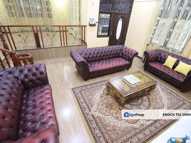Pantai Jerjak End Lot Semi D | Fully Renovated and Furnished | Gelugor
