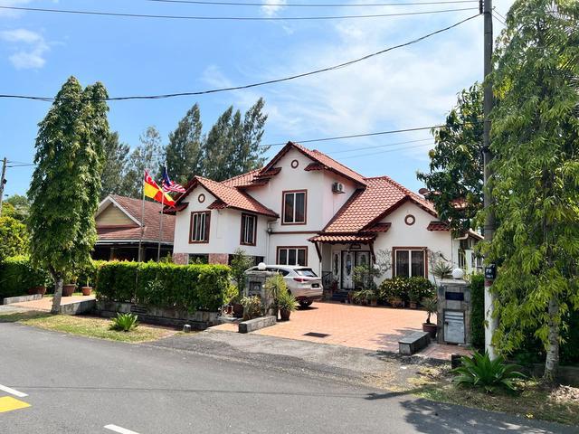 Pantai Sepang Putra Sungai Pelek 2 Storey Bungalow For Sale