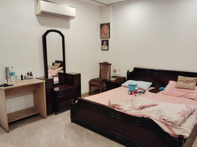 Panchsheel Enclave, South Delhi 6+ Bedroom 265 Sq. Yd. Builder Floor in Panchsheel Enclave Delhi Listing ID: #10260