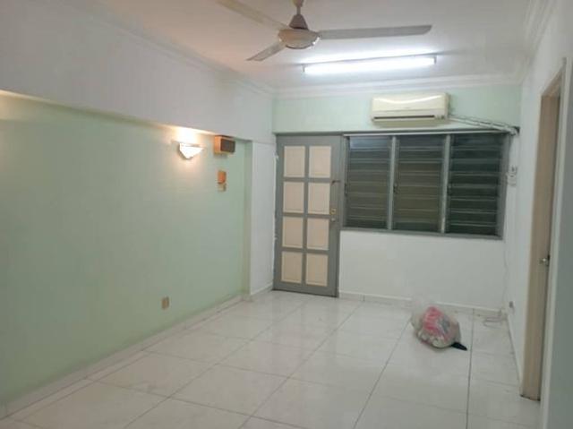 Pandan Perdana Flat